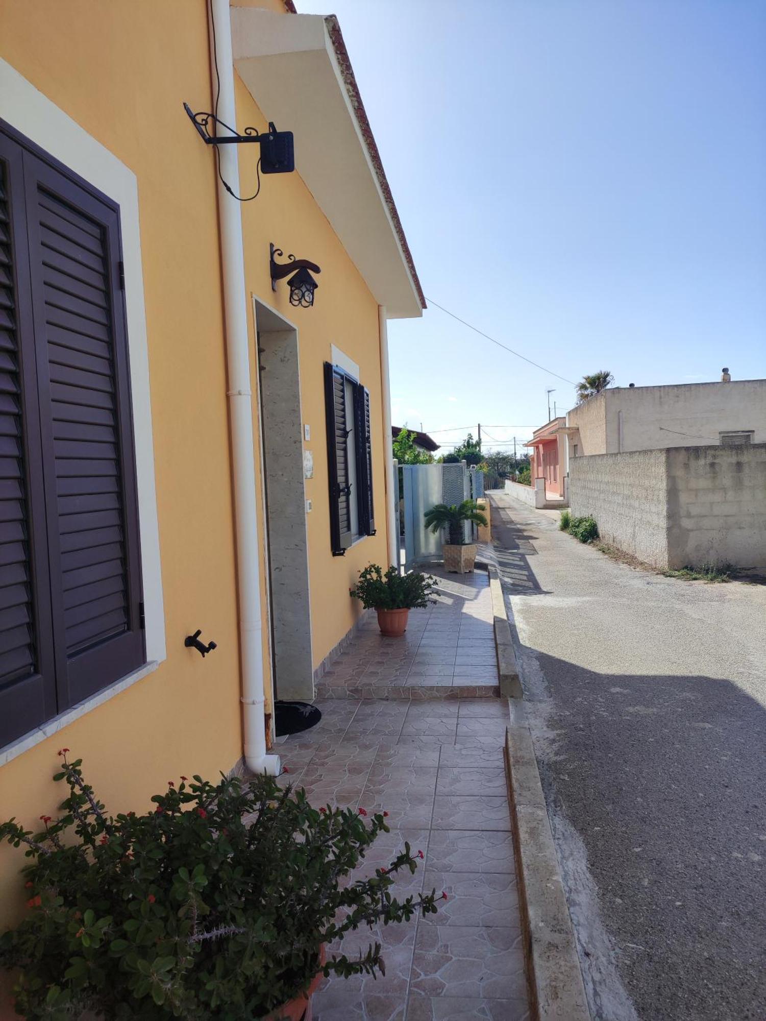 Casa Vacanze Nonna Tuzza Марсала Экстерьер фото